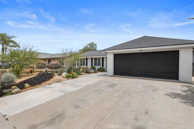 7465 Palo Verde Ave, Fontana, CA 92336
