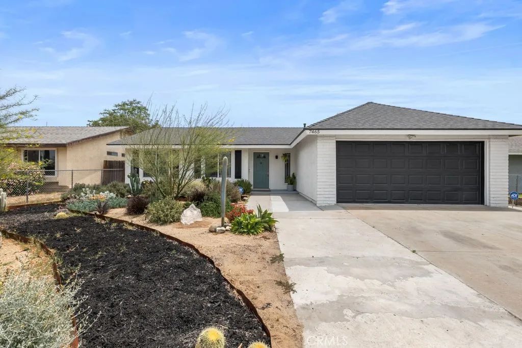 7465 Palo Verde Ave, Fontana, CA 92336