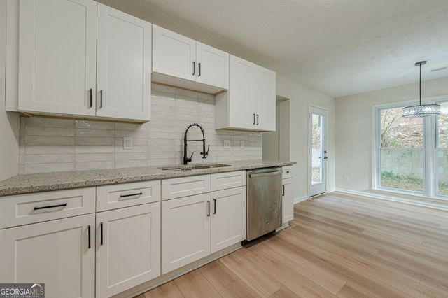 948 Old Farm Walk, Marietta, GA 30066