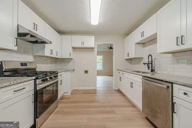 948 Old Farm Walk, Marietta, GA 30066