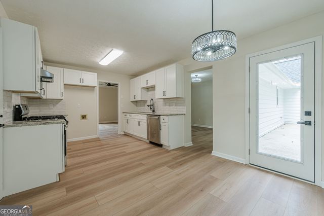 948 Old Farm Walk, Marietta, GA 30066