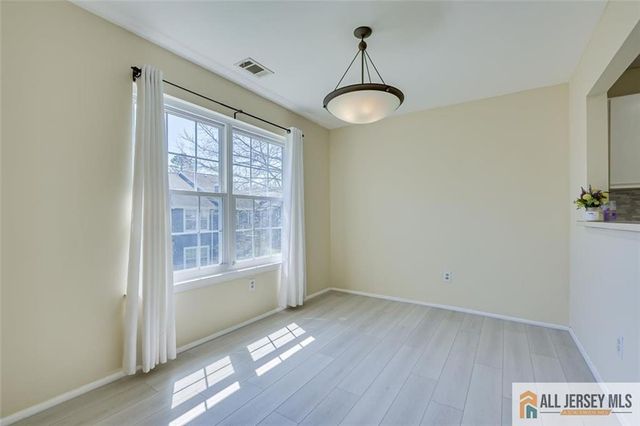 48 Tanglewood Court, South Brunswick, NJ 08852