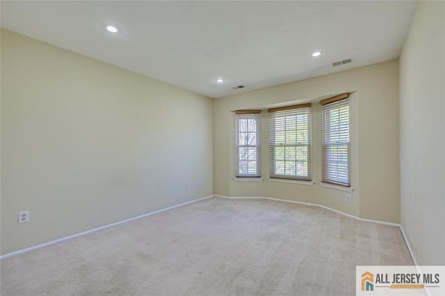 48 Tanglewood Court, South Brunswick, NJ 08852