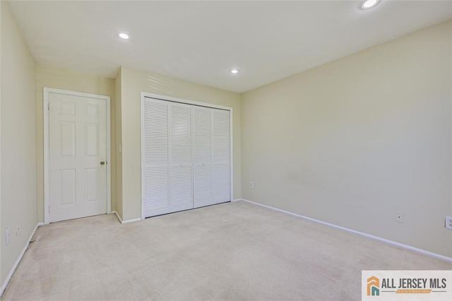 48 Tanglewood Court, South Brunswick, NJ 08852