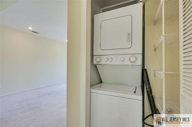 48 Tanglewood Court, South Brunswick, NJ 08852