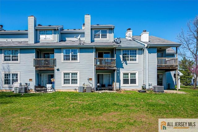 48 Tanglewood Court, South Brunswick, NJ 08852