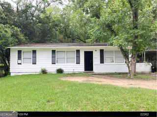 2465 Thrasher Avenue, Macon, GA 31206