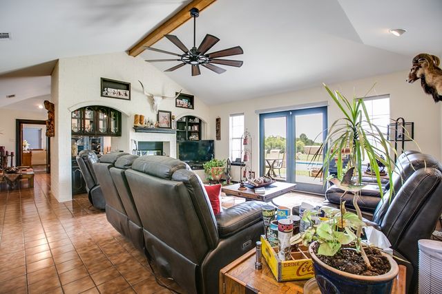 248 Edinburgh Rd, San Angelo, TX 76901