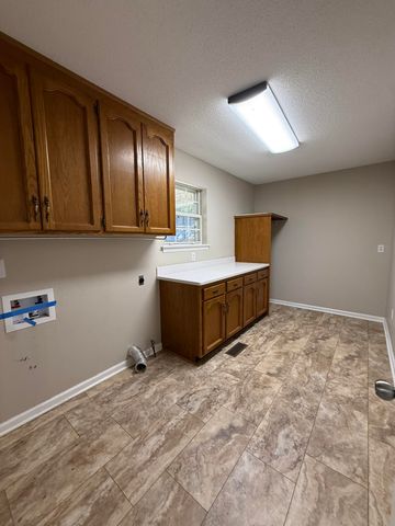 8905 Apison Pike, Ooltewah, TN 37363