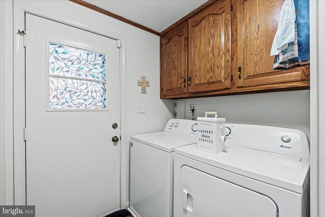 604 STRATFORD CIR, Locust Grove, VA 22508