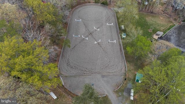 604 STRATFORD CIR, Locust Grove, VA 22508