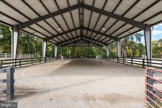 604 STRATFORD CIR, Locust Grove, VA 22508