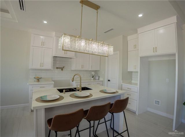 17878 Redwood Street, Combes, TX 78552