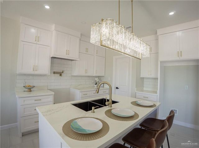 17878 Redwood Street, Combes, TX 78552