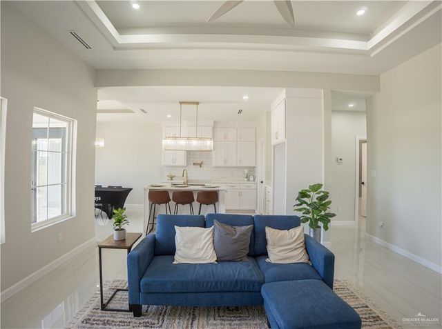 17878 Redwood Street, Combes, TX 78552