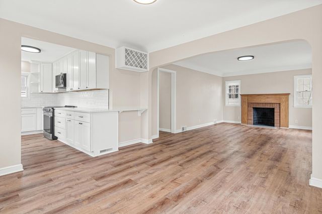 703 16th Avenue N, South Saint Paul, MN 55075