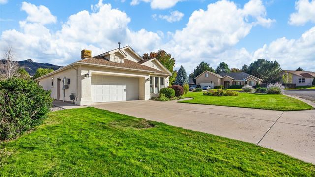 18 Willow Creek Court, Battlement Mesa, CO 81635