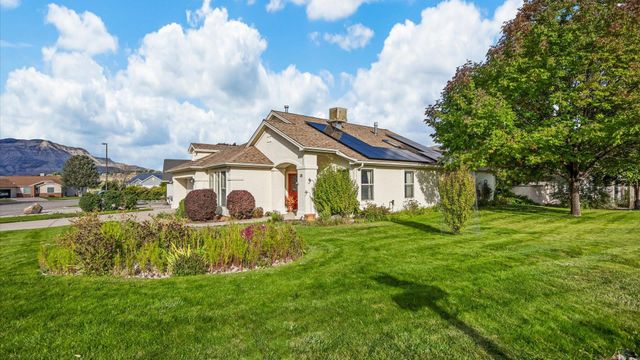 18 Willow Creek Court, Battlement Mesa, CO 81635