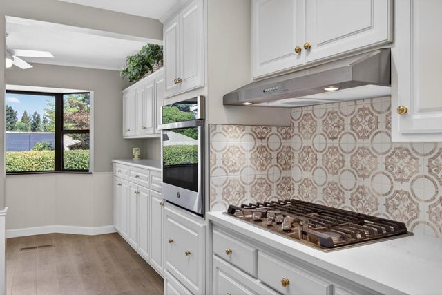 8509 Hans Engel Way, Fair Oaks, CA 95628