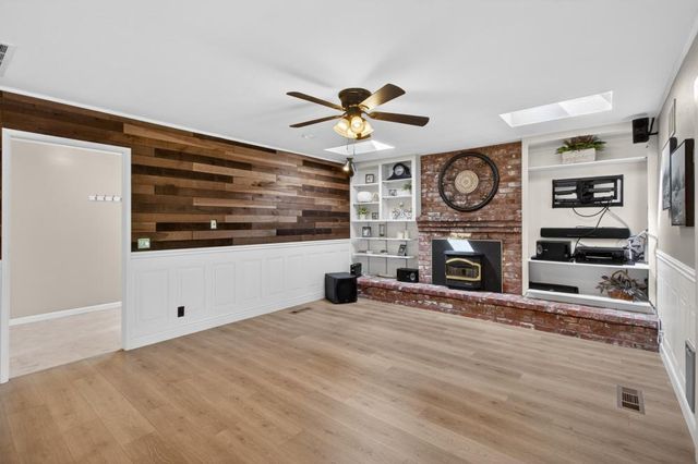 8509 Hans Engel Way, Fair Oaks, CA 95628