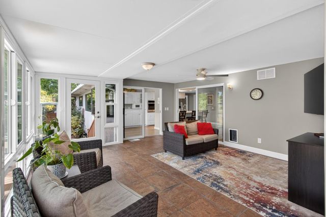 8509 Hans Engel Way, Fair Oaks, CA 95628