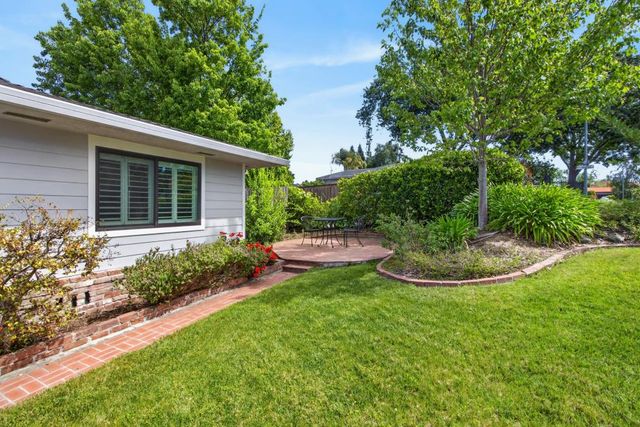 8509 Hans Engel Way, Fair Oaks, CA 95628