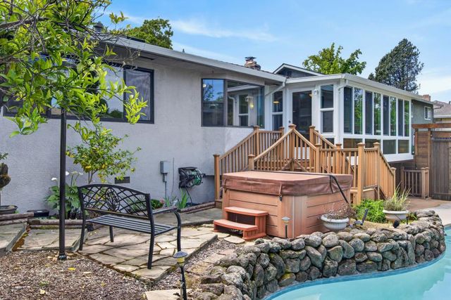 8509 Hans Engel Way, Fair Oaks, CA 95628