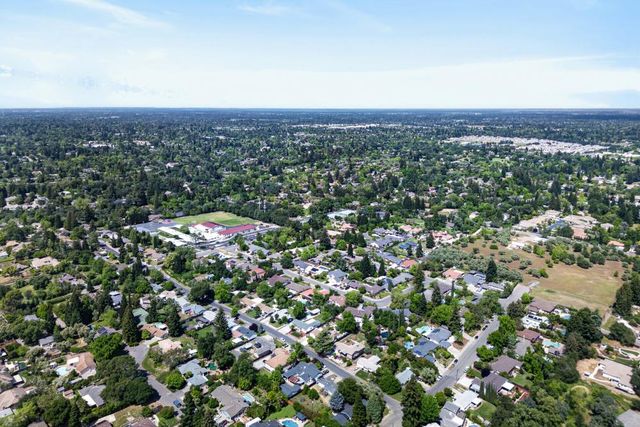 8509 Hans Engel Way, Fair Oaks, CA 95628