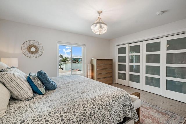 11425 5TH STREET E, Treasure Island, FL 33706