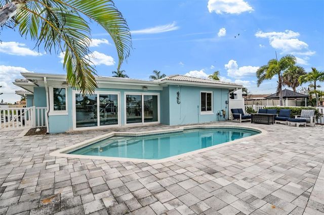 11425 5TH STREET E, Treasure Island, FL 33706