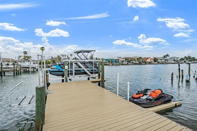 11425 5TH STREET E, Treasure Island, FL 33706