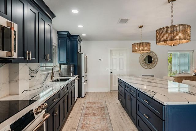 11425 5TH STREET E, Treasure Island, FL 33706