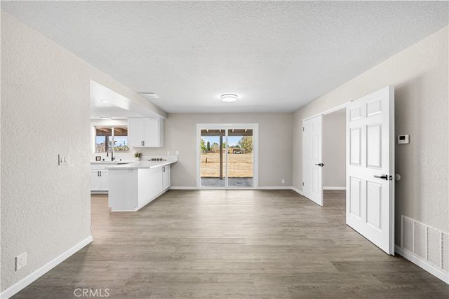 10157 E Avenue R8, Littlerock, CA 93543