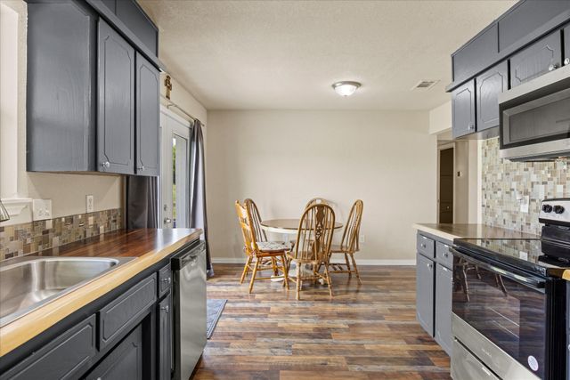 117 Paige Street, Weatherford, TX 76088