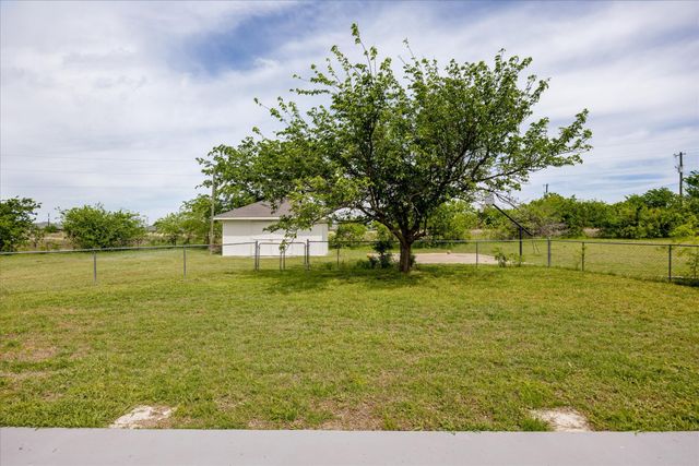 117 Paige Street, Weatherford, TX 76088