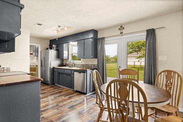 117 Paige Street, Weatherford, TX 76088