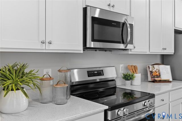 6035 Blue Iris Rd, Richmond, VA 23224