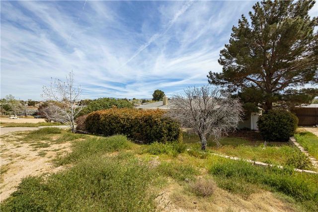 16605 Ottawa, Victorville, CA 92395