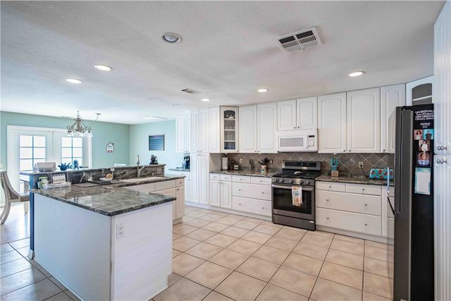 16605 Ottawa, Victorville, CA 92395