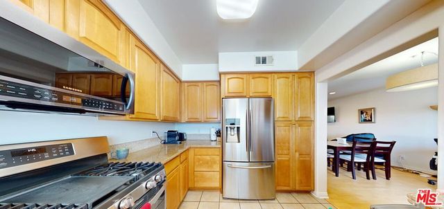 620 E Palm Avenue 204, Burbank, CA 91501