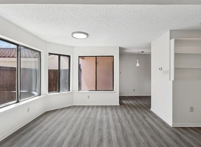 531 Ranch Trail 157, Irving, TX 75063