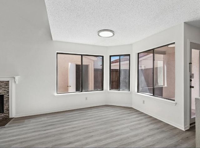 531 Ranch Trail 157, Irving, TX 75063