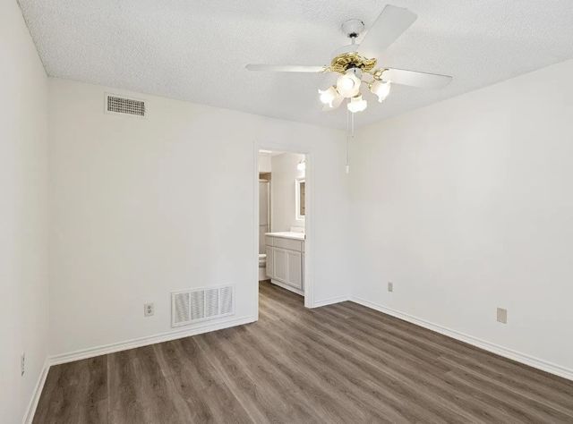 531 Ranch Trail 157, Irving, TX 75063