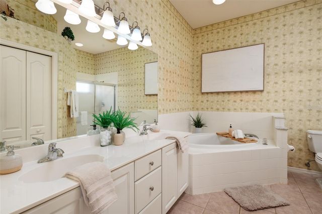 4560 LEGACY COURT, Sarasota, FL 34241