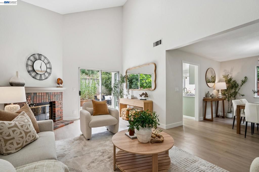 Image 12 of property listing at 34617 Winslow Ter, Fremont, CA 94555