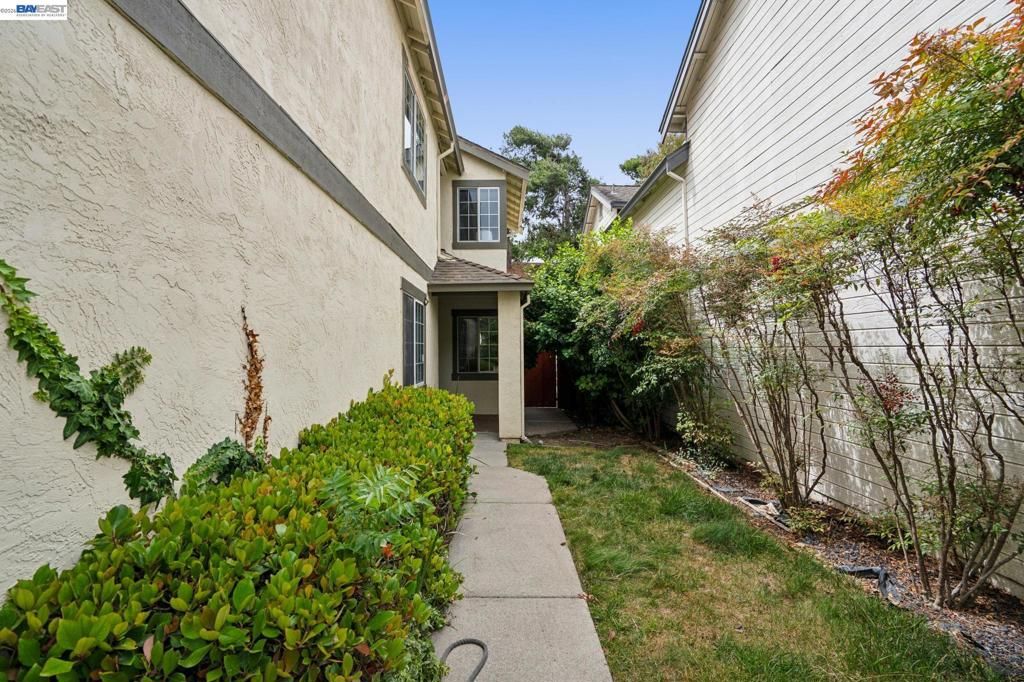 Image 4 of property listing at 34617 Winslow Ter, Fremont, CA 94555