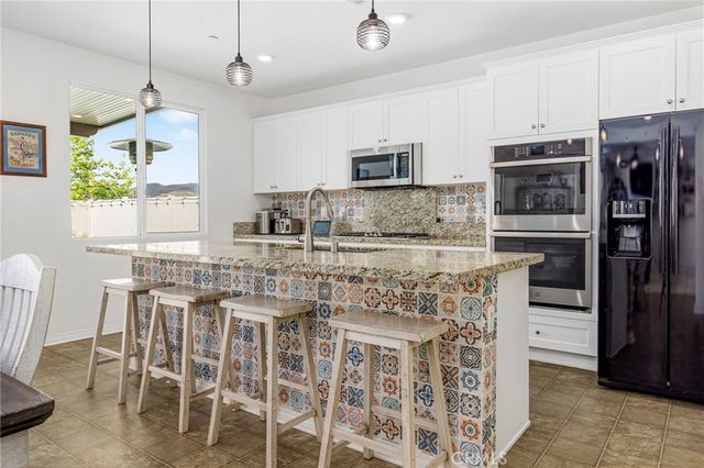 26130 Plumcot Drive, Corona, CA 92883
