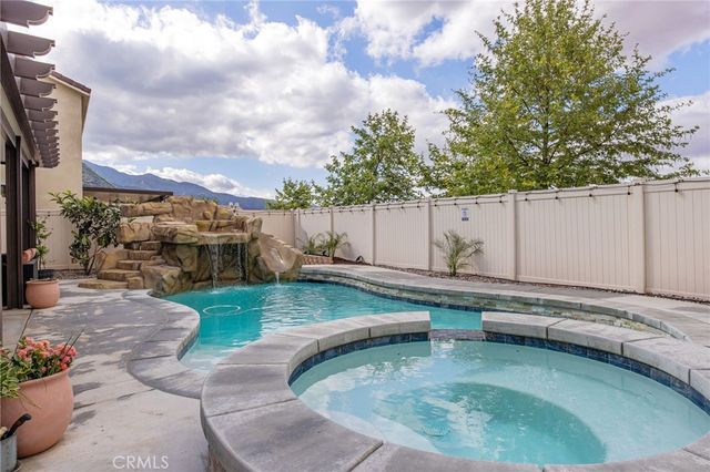 26130 Plumcot Drive, Corona, CA 92883