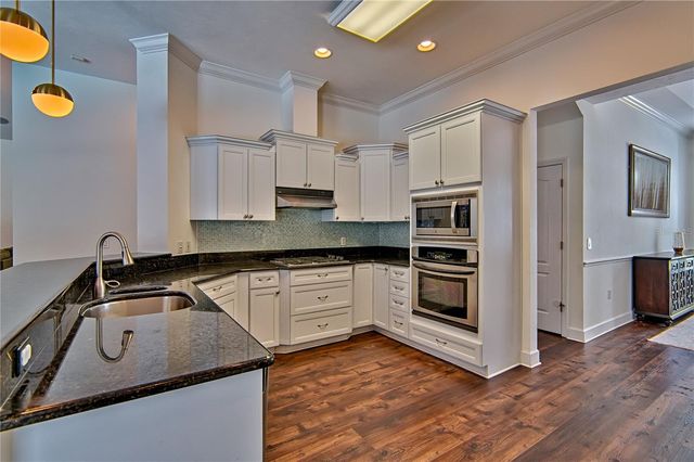 9244 SW 31ST PLACE, Gainesville, FL 32608