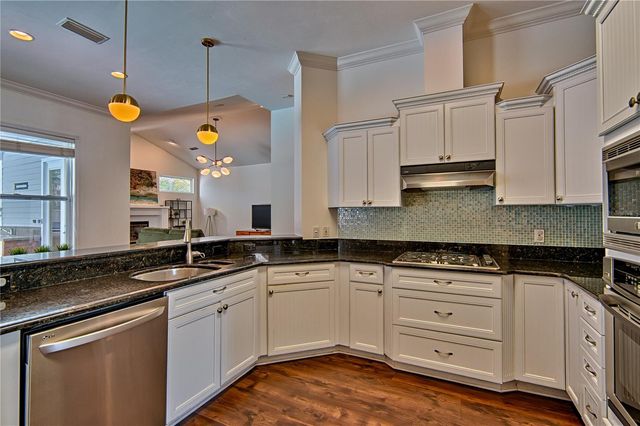 9244 SW 31ST PLACE, Gainesville, FL 32608